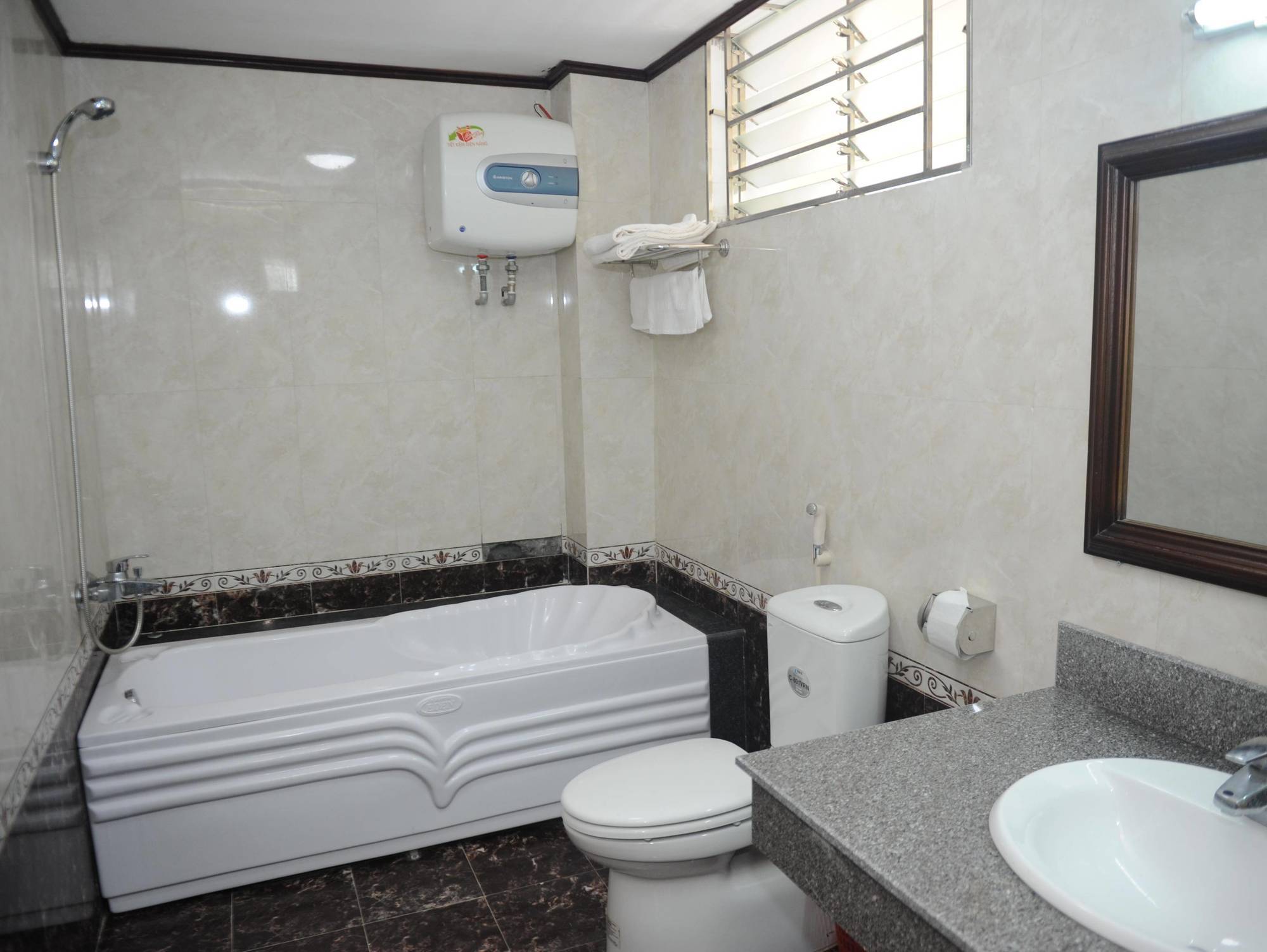 Hoa Phuong Hotel ハイフォン エクステリア 写真